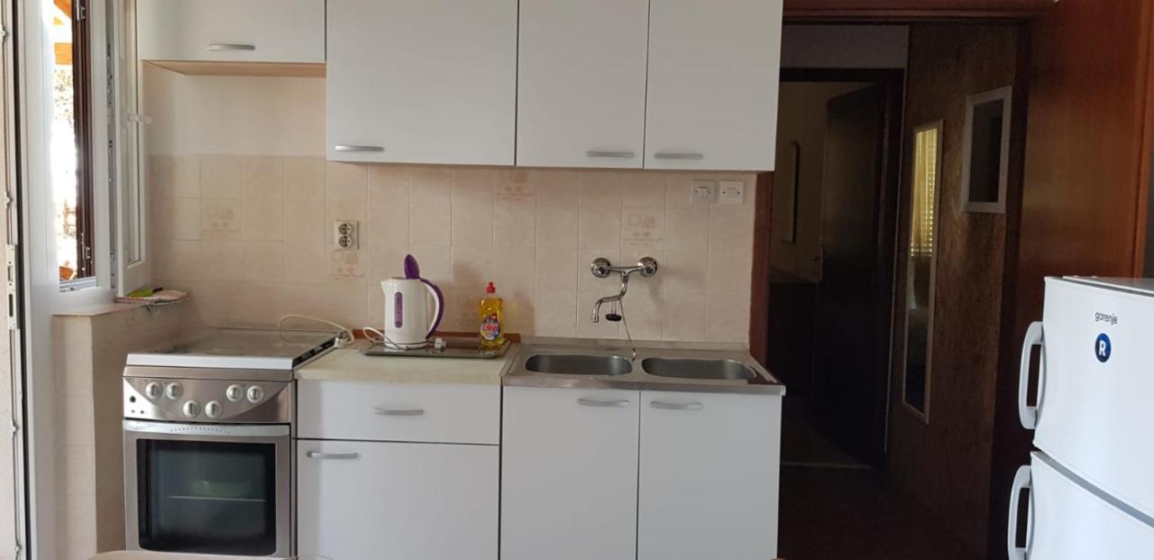 Apartmani Marija Sveta Nedelja  Esterno foto